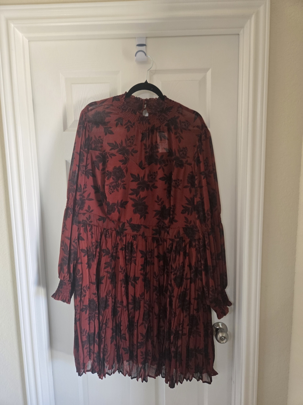 torrid Red Long-Sleeve Black Floral Pleated Dress